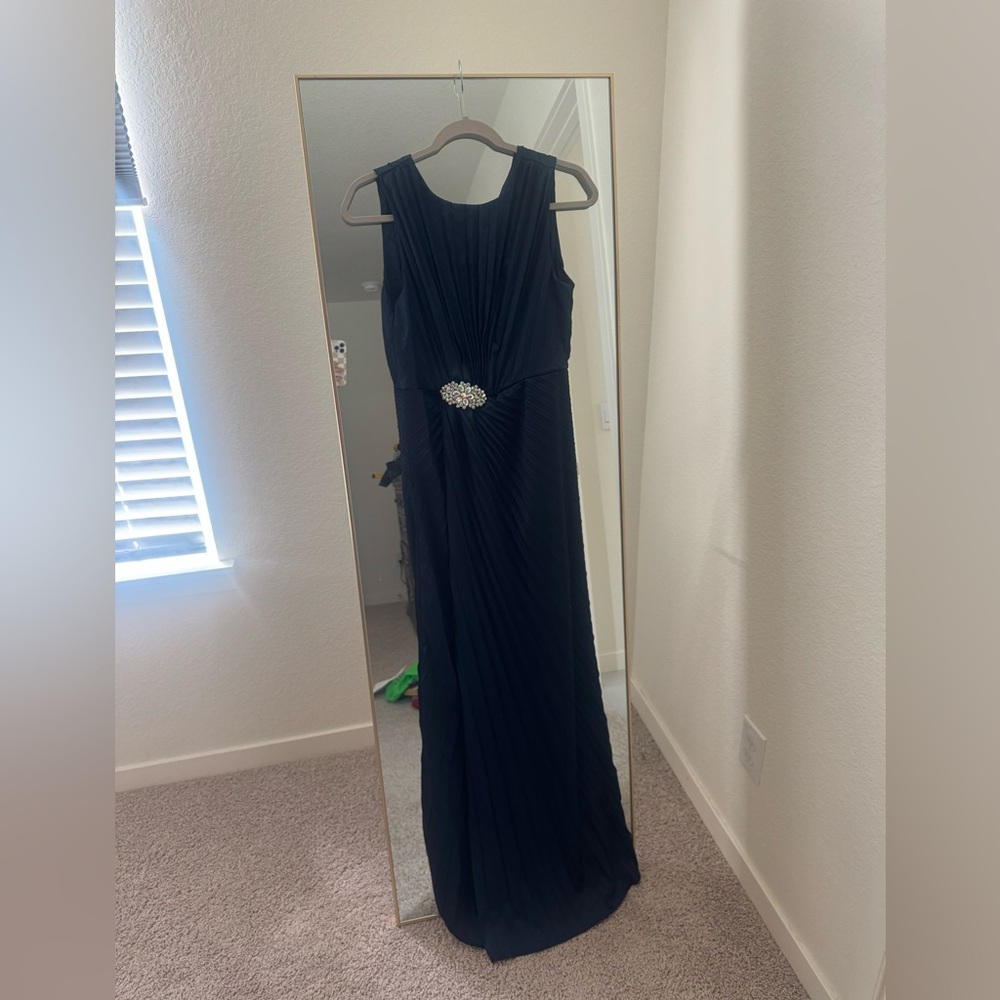 Elegant Navy Maxi Dress with Waist Embellishment